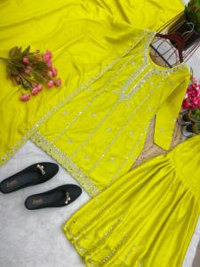 Presentando el nuevo conjunto de Kurti-plazzo Top Georgette pesado de buena calidad con hermoso bordado y pesado Georgette Plazzo y Dupatta - Product Image 2