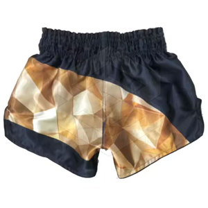 Pantalones cortos de Muay Thai con logotipo personalizado para hombre, pantalones cortos tailandeses con tarifa de venta completa, pantalones cortos tailandeses para hombre más vendidos - Product Image 2