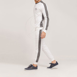 Trajes Deportivos Unisex de Alta Calidad para Uso en Exteriores en Invierno, Disponibles en Stock, Profesionales, Sólidos, 100% Algodón Transpirable - Product Image 5