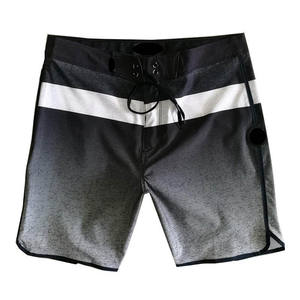 กางเกงขาสั้นออกกำลังกายสำหรับผู้ชาย กางเกงวิ่งน้ำหนักเบา แห้งเร็ว ระบายอากาศได้ดี เอวยางยืด ชุดออกกำลังกาย รับออกแบบโลโก้ - Product Image 3