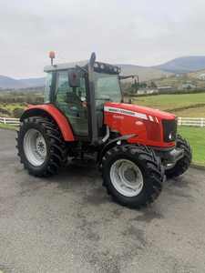 Wholesale Massey Ferguson MF5455 High-Performing Wheel <b>Tractor</b> 2WD/4WD 8-120HP Engine Core Component Included <b>Used</b> <b>Tractors</b> - Product Image 6