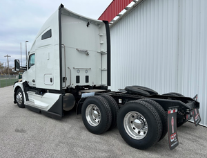 Camiones Kenworth T680 Sleeper Usados 2022 2021 2023, Camión Semirremolque Convencional con Cabina Dormitorio - Product Image 1