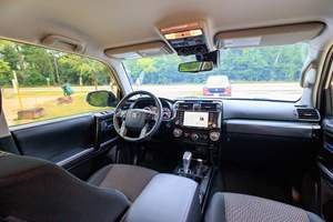 โตโยต้า 4Runner TRD Off-Road ปี 2023 เครื่องยนต์ V6 ขับเคลื่อน 4 ล้อ พร้อมระบบล็อคเฟืองท้าย และชุดแต่งออฟโรด - Product Image 5