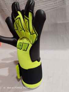 Gants de gardien de but en Latex allemand professionnel anti-dérapant Logo personnalisé gants de football en gros adultes enfants sport gants de gardien de but - Product Image 3
