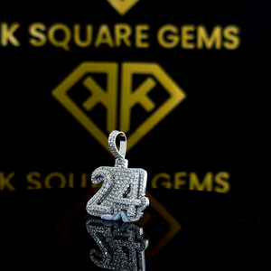 Pendentif personnalisé en argent sterling 925 en forme de cœur avec moissanite taille brillant ronde et breloque plaquée or, style hip-hop - Product Image 6