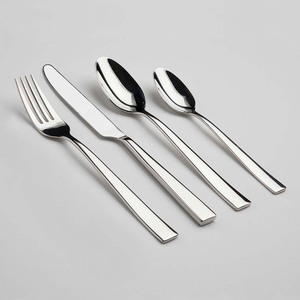 Couverts en acier inoxydable fabriqués à la main en Inde, couverts argenterie dorée, vont au lave-vaisselle pour les fêtes de mariage et les festivals - Product Image 4