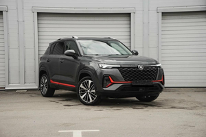 SUV d'occasion CS 35PLUS automatique, conduite à gauche, transmission intégrale, sièges en cuir, toit ouvrant panoramique, caméra de recul, pneus R18 - Product Image 3