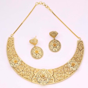 สร้อยคอทองลายดอกไม้พร้อมไข่มุกของขวัญเครื่องประดับทองสำหรับผู้หญิงสร้อยคอทองแดงทองเหลือง chapado En Oro laminado - Product Image 1