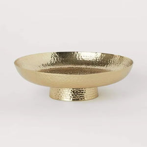 Bol à chocolat en métal décoratif doré avec finition antique pour centre de table festif et présentation élégante de friandises sucrées - Product Image 1