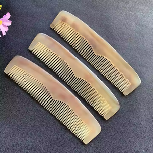Peine de cuerno natural hecho a mano de alta calidad de fábrica al por mayor, cuerno de búfalo Real para peluquería diaria por Crescent Crafts - Product Image 1