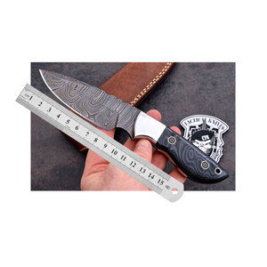 Cuchillo de caza desollado de acero de Damasco personalizado hecho a mano hermoso rastreador de grado DIY espiga completa OEM compatible con mango de madera para acampar - Product Image 1