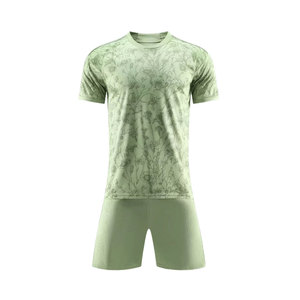 Maillots de football personnalisés en polyester de haute qualité pour hommes, uniformes sportifs pour adultes, impression de logo et de nom, technologie de découpe automatisée, sur mesure - Product Image 4