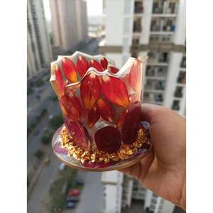 Soportes de pañuelos de resina de inspiración vintage con detalles en relieve y perfectos para agregar encanto a cualquier habitación u espacio de oficina - Product Image 4