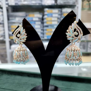 Fournisseur de boucles d'oreilles Jhumka Jhumki en or plaqué indien, bijoux de mariée indiens pour mariage, ensemble de bijoux de mode festif - Product Image 1