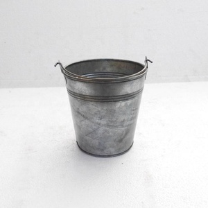 Juego de decoración del hogar de tres macetas de jardín de estaño galvanizado, diseño múltiple, venta al por mayor, maceta de jarrón de Metal única y atractiva - Product Image 5