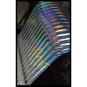 Película Holográfica Arcoíris para Iluminación de Paredes con Adhesivo Acrílico Duradero, Fácil Aplicación y Larga Duración - Product Image 3