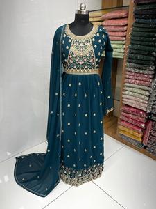 Derniers modèles indiens traditionnels modernes Costume Nayra Salwar pour mariage et fête au prix de gros - Product Image 6