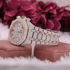 Reloj de pulsera de diamantes para hombre con logotipo personalizado de lujo de alta calidad con piedras CZ disponible en gran cantidad Edición Limitada - Product Image 5