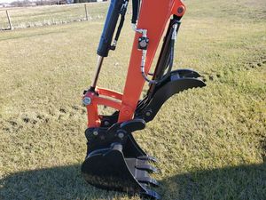 รถขุดขนาดเล็ก Kubota U35-4 ปี 2025 ใหม่/มือสอง พร้อมชิ้นส่วนไฮดรอลิก Eaton เครื่องยนต์ประสิทธิภาพสูง ใช้ร่วมกับเครื่องจักร JCB ได้ - Product Image 6