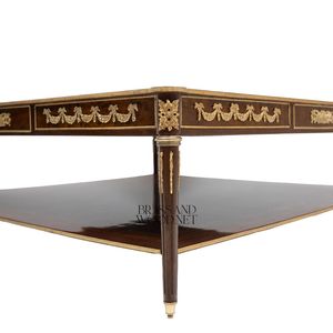 Table basse carrée de luxe avec incrustation florale en marqueterie et étagère de rangement inférieure pour une décoration de salon classique prestigieuse - Product Image 4