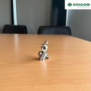 Ensemble de pinces en aluminium anodisé de haute qualité 6005-T6 HOL.KC-01-F pour l'installation de toit au sol du système de montage solaire dans l'abri de voiture - Product Image 2