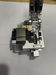 Cuchillo óptico plegable Herramienta de cuchilla de fibra óptica de aluminio para aplicaciones FTTH FTTC FTTS Red usada SM Tipo de fibra Compatible con OEM - Product Image 6