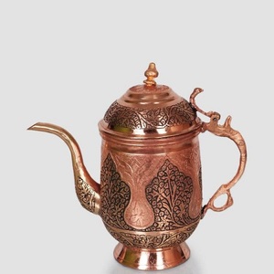 Jarra moderna de cobre y oro rosa con mango de latón Capacidad de 500-600ml para uso doméstico y restaurante - Product Image 3