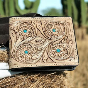 Cartera de Cuero Vacuno con Estampado Animal, Hecha a Mano, Estilo Occidental para Hombre, Corta y Moderna con Bloqueo RFID, Cierre y Forro de Nailon Resistente - Product Image 1