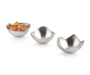 Bol à snack et à servir en acier inoxydable en forme de fleur (design en forme de pétale, finition brossée) - Product Image 1