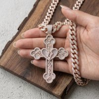 Collier Pendentif Croix Hip Hop Chrétienne Personnalisée en Argent 925 Plaqué Or Rose avec Moissanite Micro-Pavé et Cœur pour Homme