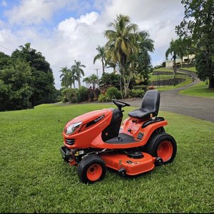 Cortadora de Césped Kubota con Diseño Ergonómico del Asiento - Product Image 2