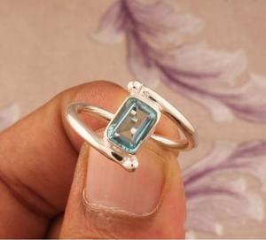 แหวนเงินแท้สไตล์โบฮีเมียนทำด้วยมือสีฟ้าโทแพซมรกตตัดหินสีมรกตของขวัญครบรอบแต่งงานสำหรับผู้หญิงคริสเตียน925 - Product Image 1