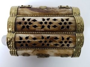 กล่องเครื่องประดับทรงรีทำมือจากอินเดีย ปี 2025 วัสดุกระดูกอูฐและทองเหลือง ราคาสมเหตุสมผล โดย ZAM ZAM IMPEX - Product Image 5