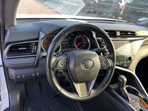 Toyota Camry XSE 2019, automatique, intérieur foncé, sièges en cuir, conduite à gauche, taille des pneus R20 - Product Image 4