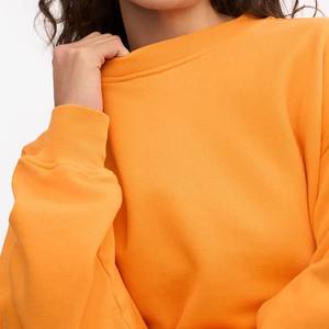 Sweat-shirt à col montant brodé pour femme, style urbain décontracté, motif vue sur la montagne, doux et chaud pour l'hiver, tenue quotidienne - Product Image 3