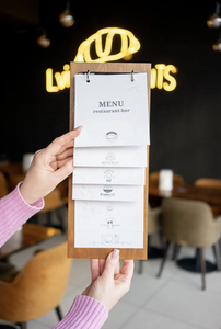 Cubierta de Menú de Madera Personalizada al por Mayor para Restaurante con Grabado de Logotipo - Product Image 3