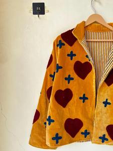 Chaqueta de Terciopelo con Bordado de Corazón y Cruz, Estilo Boho, Chaqueta Suzani de Terciopelo, Chaqueta Reversible, Abrigo de Invierno, Abrigo Suzani de Terciopelo para Mujer - Product Image 3