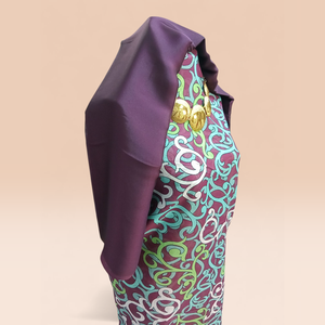 Dirac violet suisse-allemand avec imprimé abstrait menthe |   Robe de luxe pour mariage somalien, Eid et occasions spéciales - Product Image 2