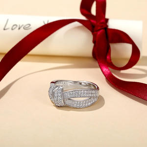 Bague de mariage pour femme Jeulia Enchanted Knot en argent sterling avec zircon et diamant - Product Image 5