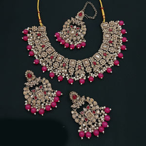 Ensemble de collier ras du cou en pierre de cristal plaqué or Glam Bijoux de déclaration élégants pour les mariages, les fêtes et les looks ethniques - Product Image 4