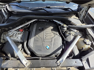 PRÊT À CONDUIRE - VÉHICULE D'OCCASION À VOLANT À GAUCHE |   Conduite à droite |   BMW X5 SDRIVE40I M SPORT 2021 - Product Image 6