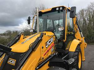 TOUT NOUVEAU CHARGEUR DE RÉTROCAVEUSE JCB 3CX/CHARGEUR JCB PROPRE DE 8 TONNES - Product Image 3
