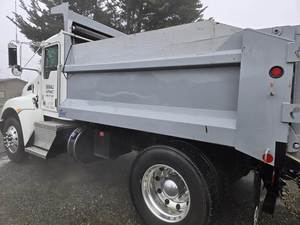 Camión Volquete Kenworth T270 de Eje Único, Listo para Usar - Paccar 260HP, Camión Usado Automático en Venta - Product Image 3