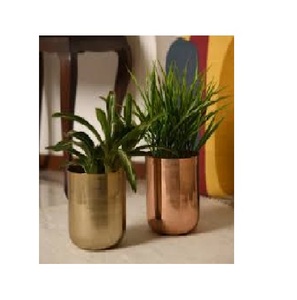 Jarrón de mesa de Metal con estilo contemporáneo, pieza decorativa de pared de suelo versátil moderna para el hogar o la oficina - Product Image 6