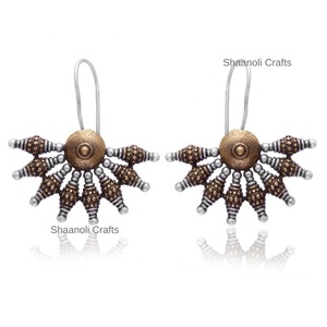 Pendientes de araña de latón oxidado de dos tonos para mujer hechos a mano indios colgantes plateados con gancho para Aniversario de compromiso - Product Image 1