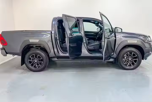 Limpia T o t a H i l u x 4WD Pick-Up Cabina doble, modelo 2021/2024, 100% Funciona perfectamente, sin accidentes - Product Image 4