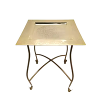 Table d'appoint moderne et élégante en métal Table basse avec finition haut de gamme très décorative Table d'angle avec design marocain pour salon