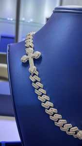สร้อยคอแบบ Cuban Link ประดับเพชร VVS Moissanite เงินแท้ 925 สไตล์ฮิปฮอป สำหรับผู้ชายและผู้หญิง - Product Image 4