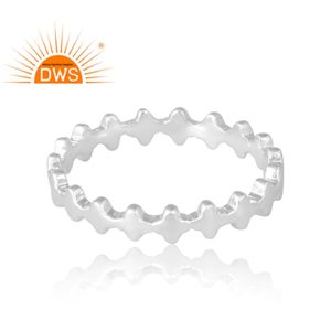 Anillo de Plata de Ley 925 con Diseño Elegante y Moderno para Mujer, Diseños Personalizados, Joyería de Fabricante Indio. - Product Image 4