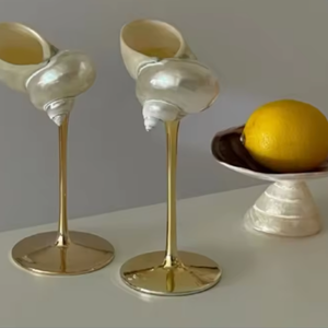 Coupe en coquillage artisanale de luxe, verre à vin décoratif unique |   Articles de bar tendance sur le thème de l'océan - Product Image 3